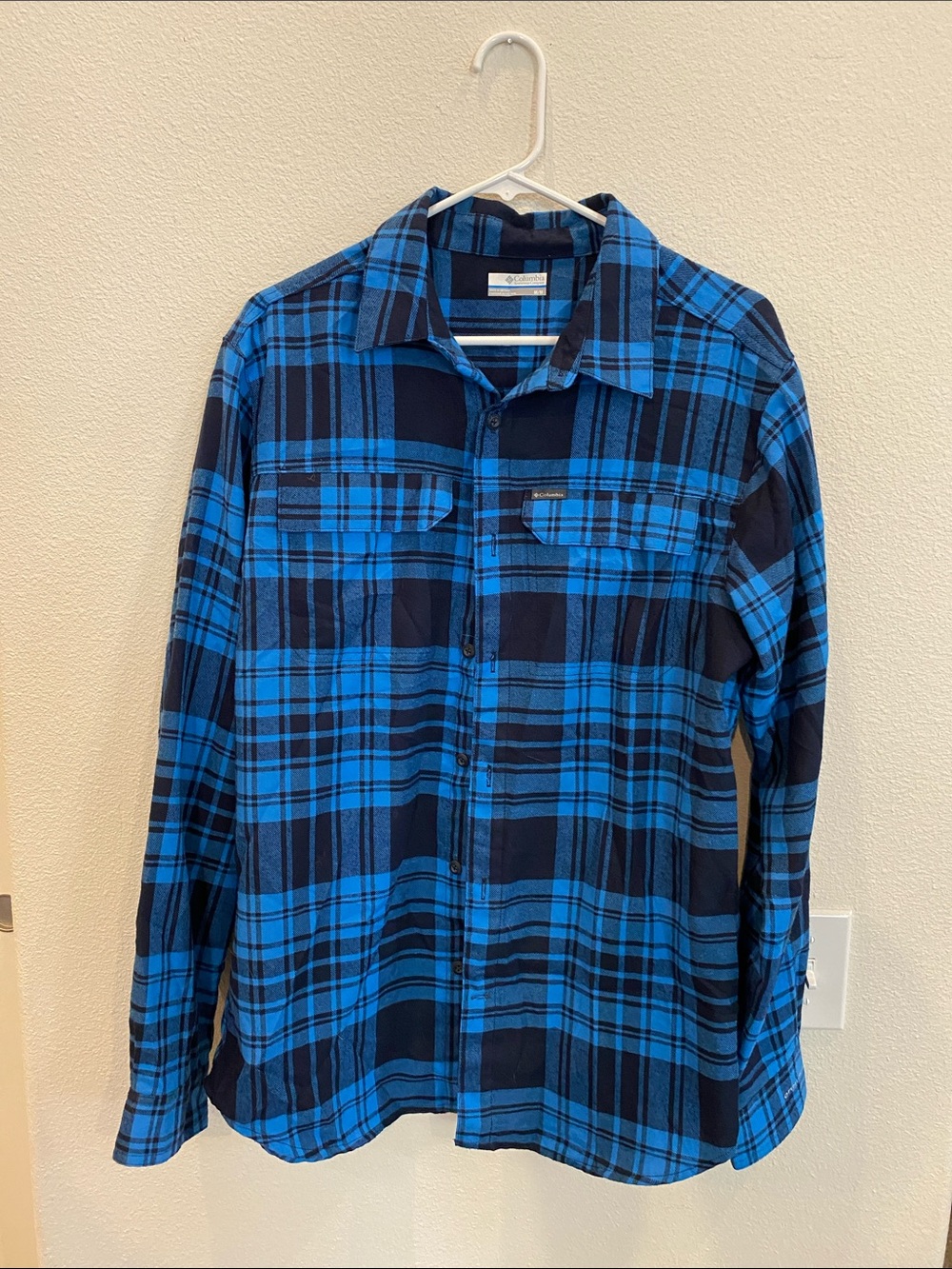 Men's Blue Plaid Casual Button-Down Shirt